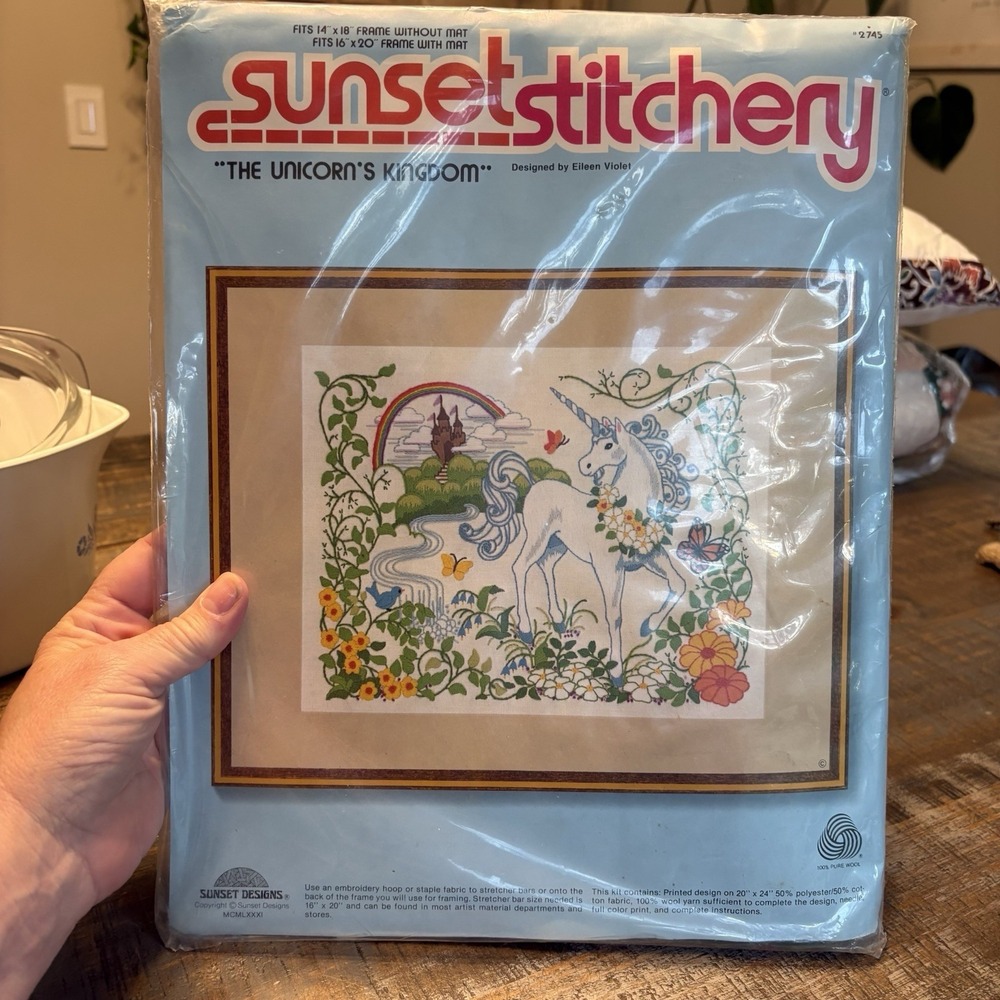 VINTAGE 1981 Sunset Stitchery THE UNICORN'S KINGDOM Crewel Embroidery KIT Sealed